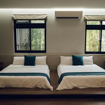 蘊慢築 茶花藝主題民宿 Yun Man Zhu Homestay Gongguan ภายนอก รูปภาพ