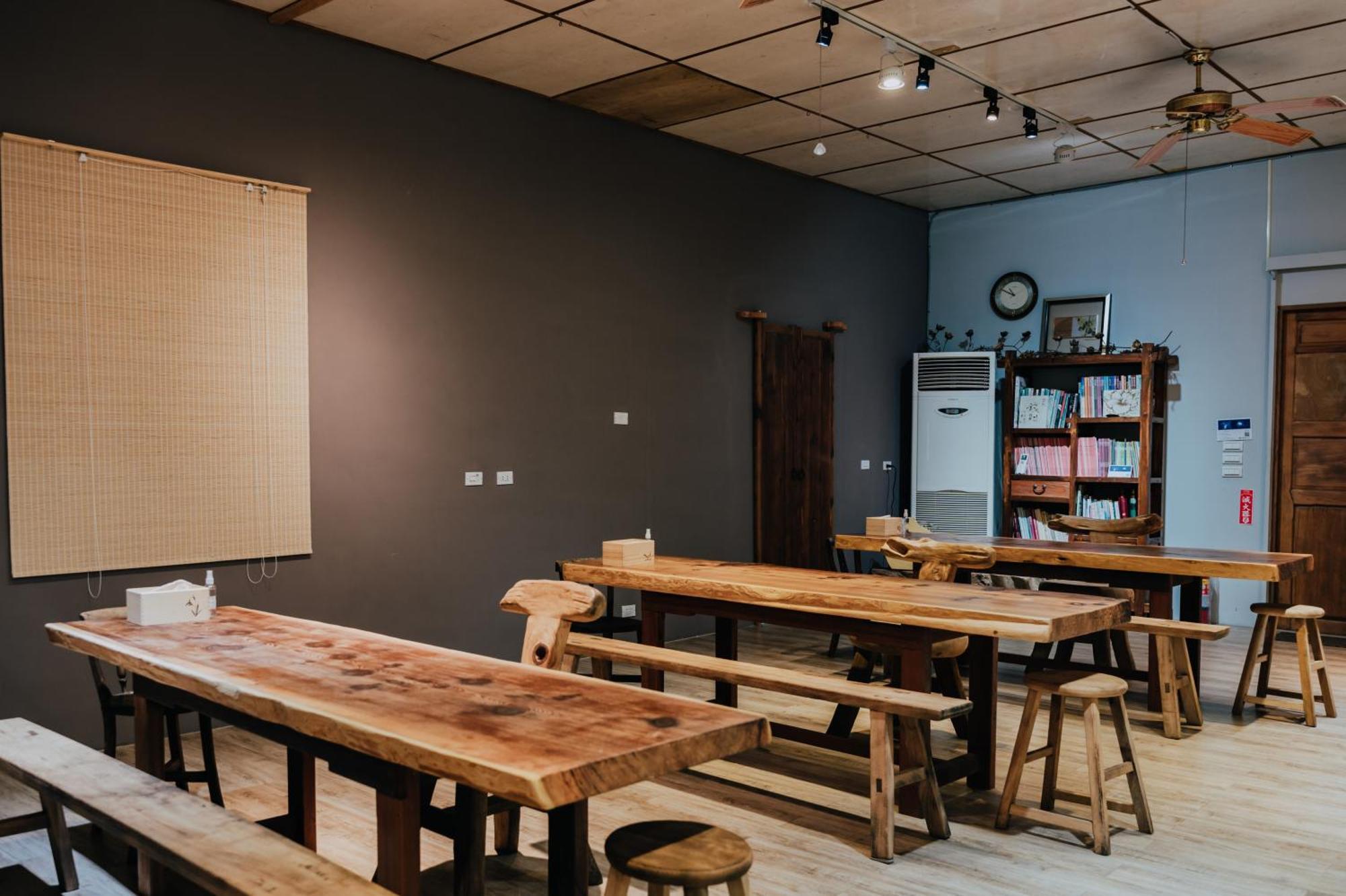 蘊慢築 茶花藝主題民宿 Yun Man Zhu Homestay Gongguan ภายนอก รูปภาพ