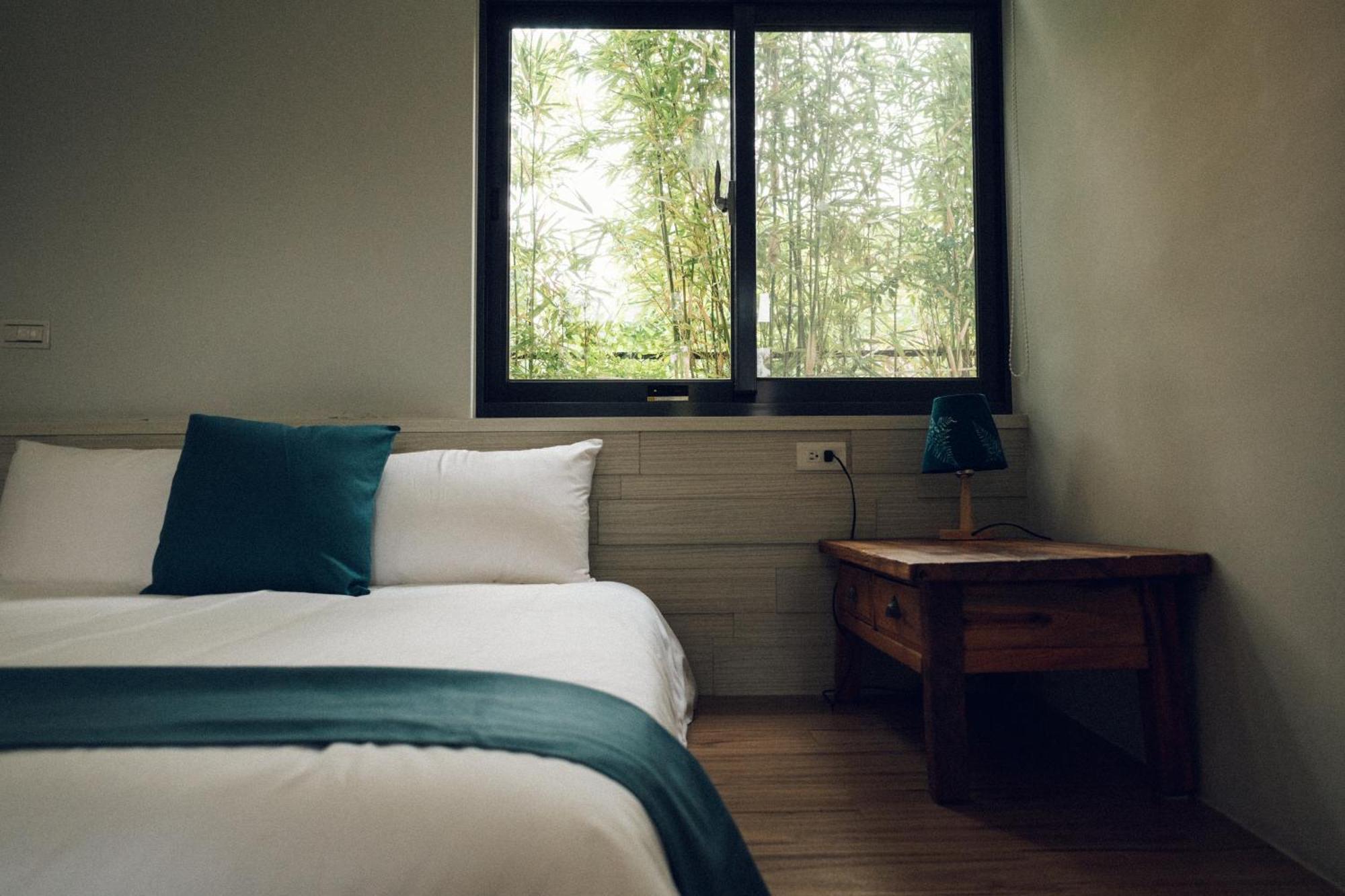 蘊慢築 茶花藝主題民宿 Yun Man Zhu Homestay Gongguan ภายนอก รูปภาพ
