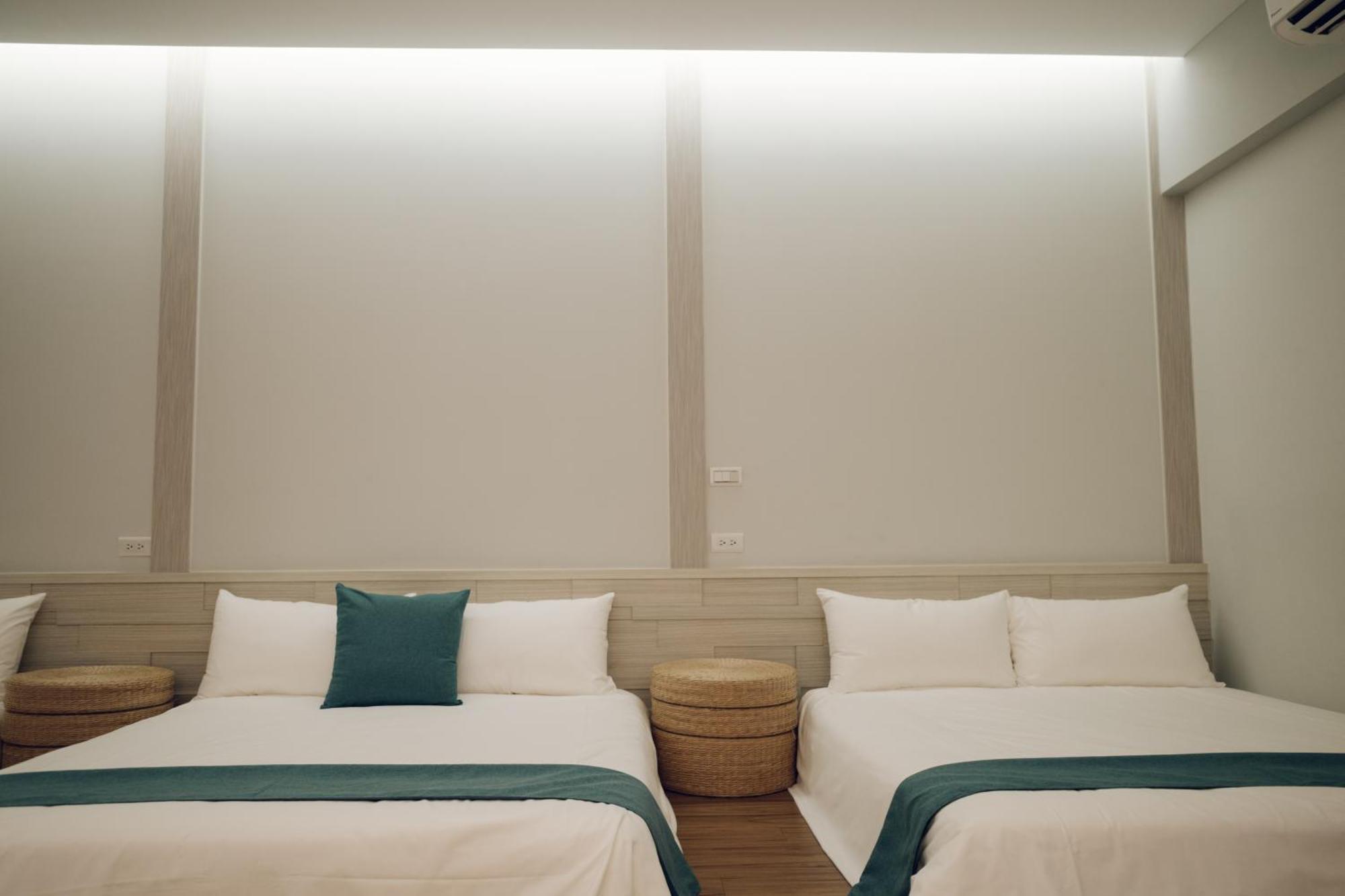 蘊慢築 茶花藝主題民宿 Yun Man Zhu Homestay Gongguan ภายนอก รูปภาพ